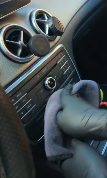Detallado interior de un vehículo por AGVA Auto Detailing